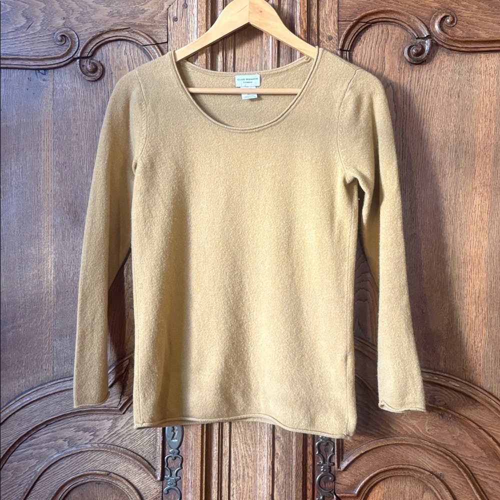 Club Monaco Scoop Neck Vintage Cashmere Sweater
